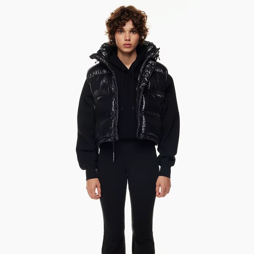 Super Puff Shorty Vest Black Hi-Gloss